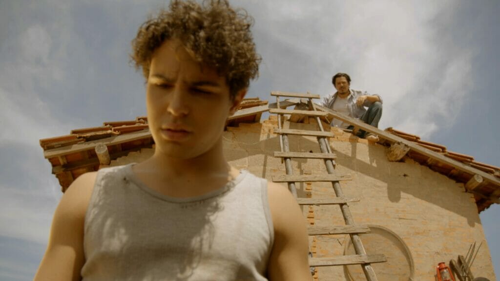Tião (Hélder Sossa) e João (Igor Jansen) em Poliana Moça