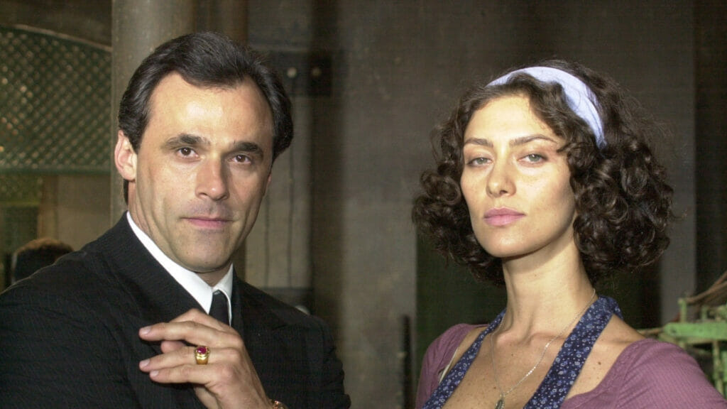 Humberto (Oscar Magrini) e Nina (Maria Fernanda Cândido) em Esperança