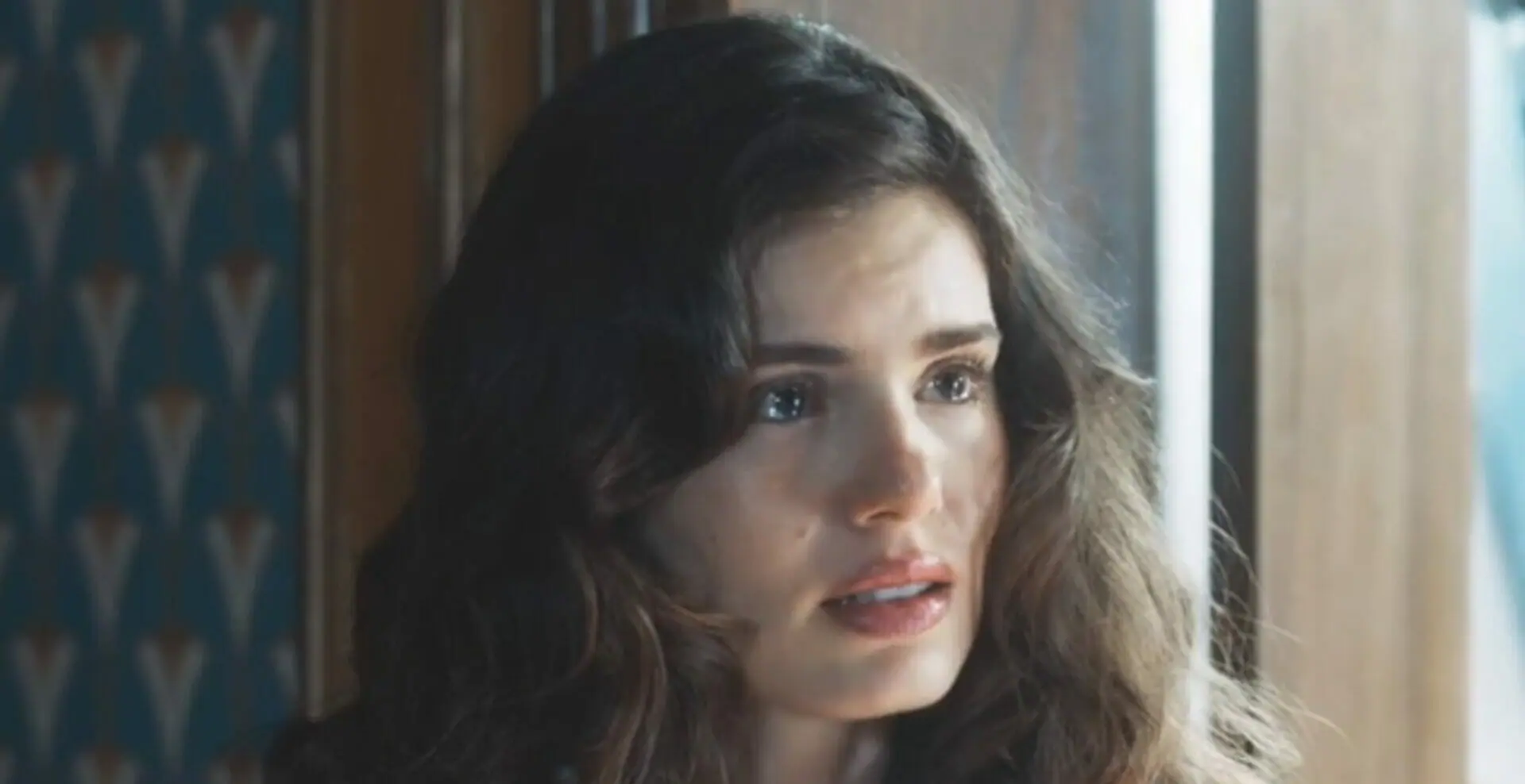 Marê (Camila Queiroz) de Amor Perfeito