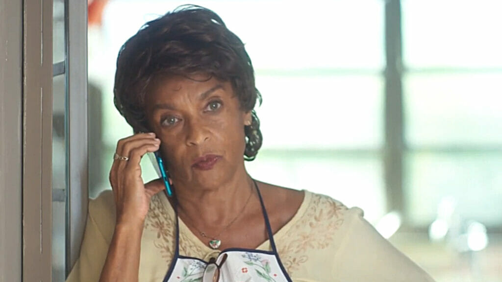 Marlene (Elisa Lucinda) em Vai na Fé