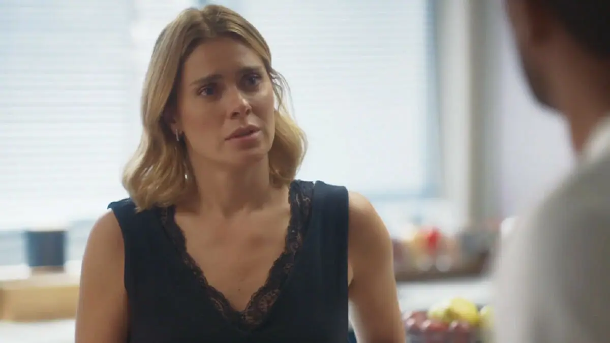Lumiar (Carolina Dieckmann) em Vai na Fé