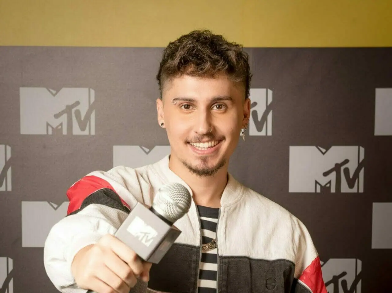 O apresentador Leo David
