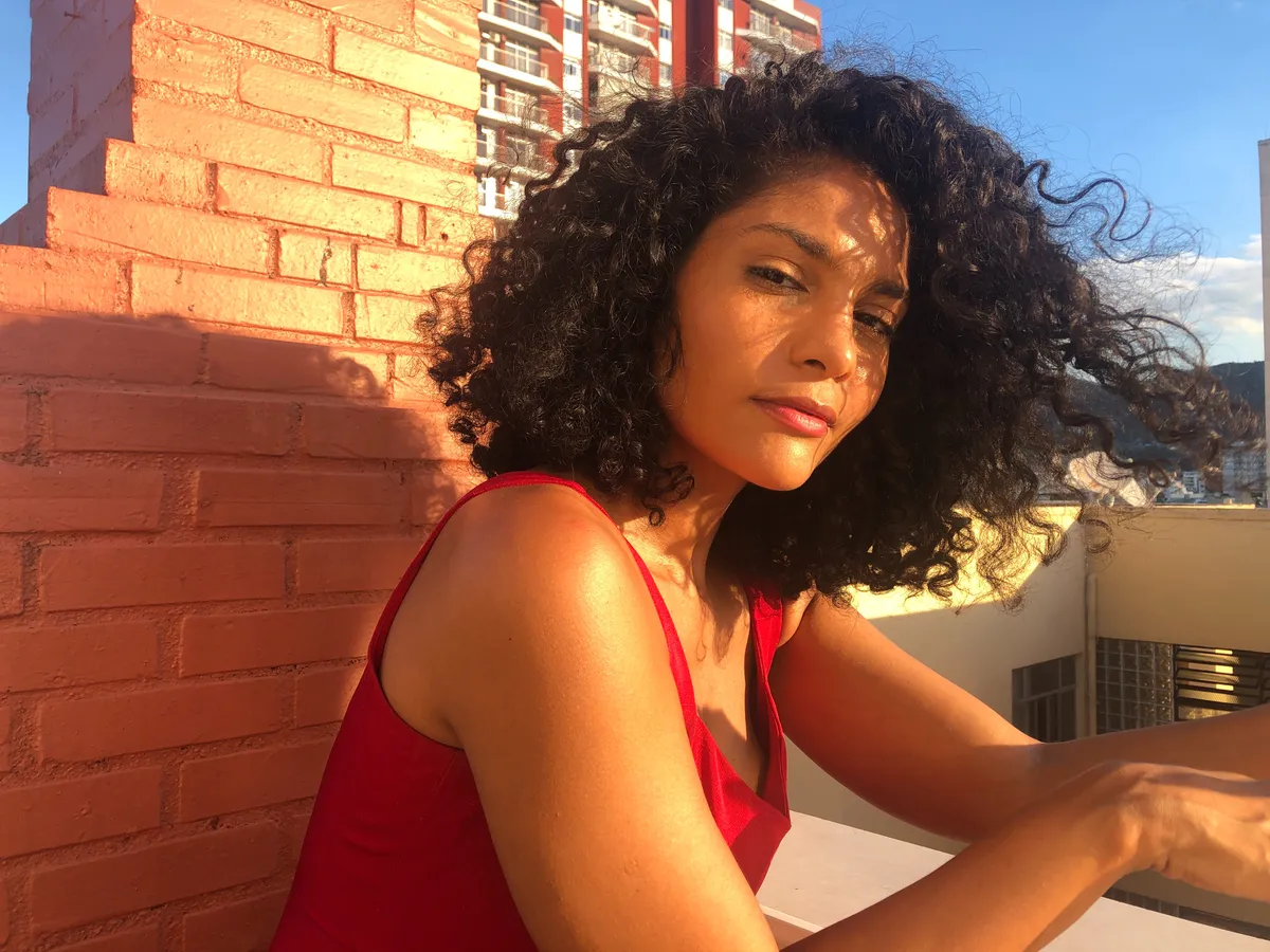 A atriz Bárbara Reis