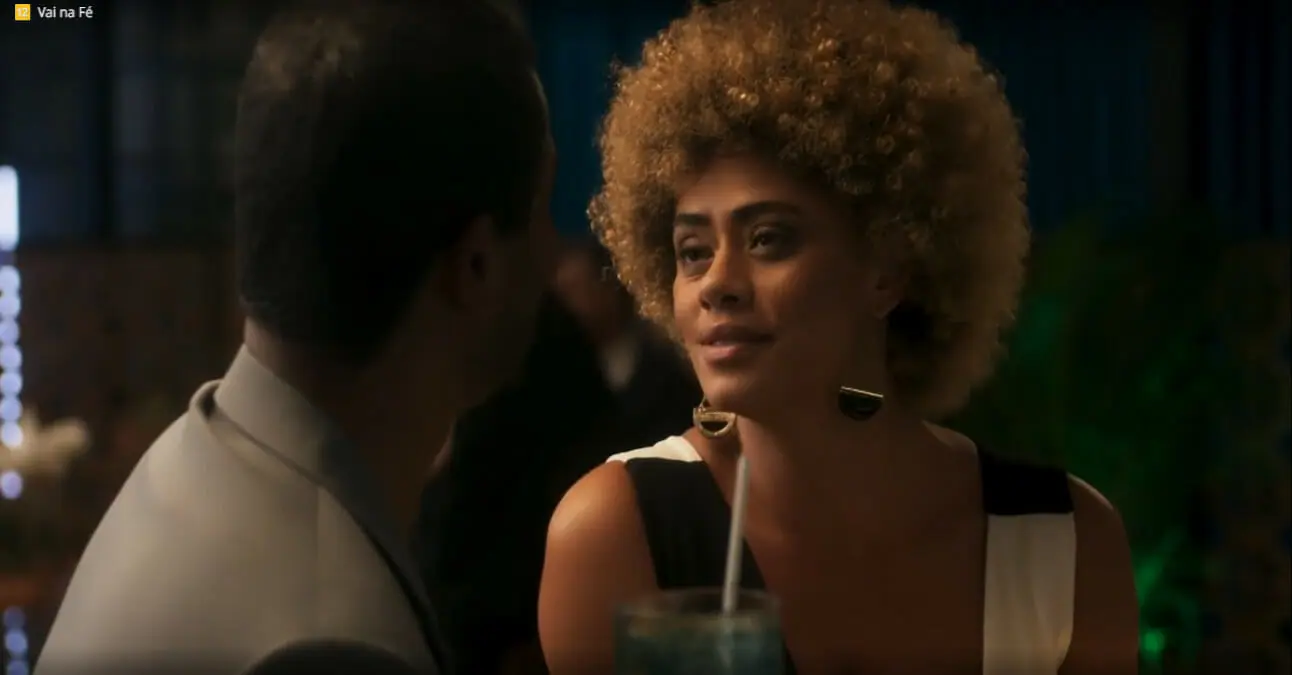 Ben (Samuel de Assis) e Valéria (Ana Flávia Cavalcanti) em Vai na Fé
