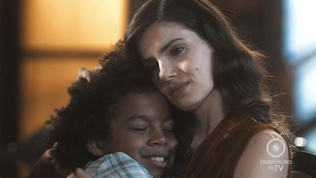 Marê (Camila Queiroz) e Marcelino (Levi Asaf) em Amor Perfeito