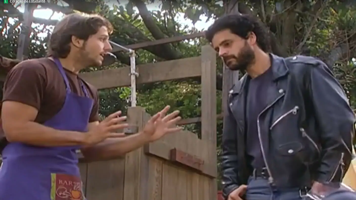 Nélio (Vladimir Brichta) e Pedro (Bruno Garcia) em Coração de Estudante