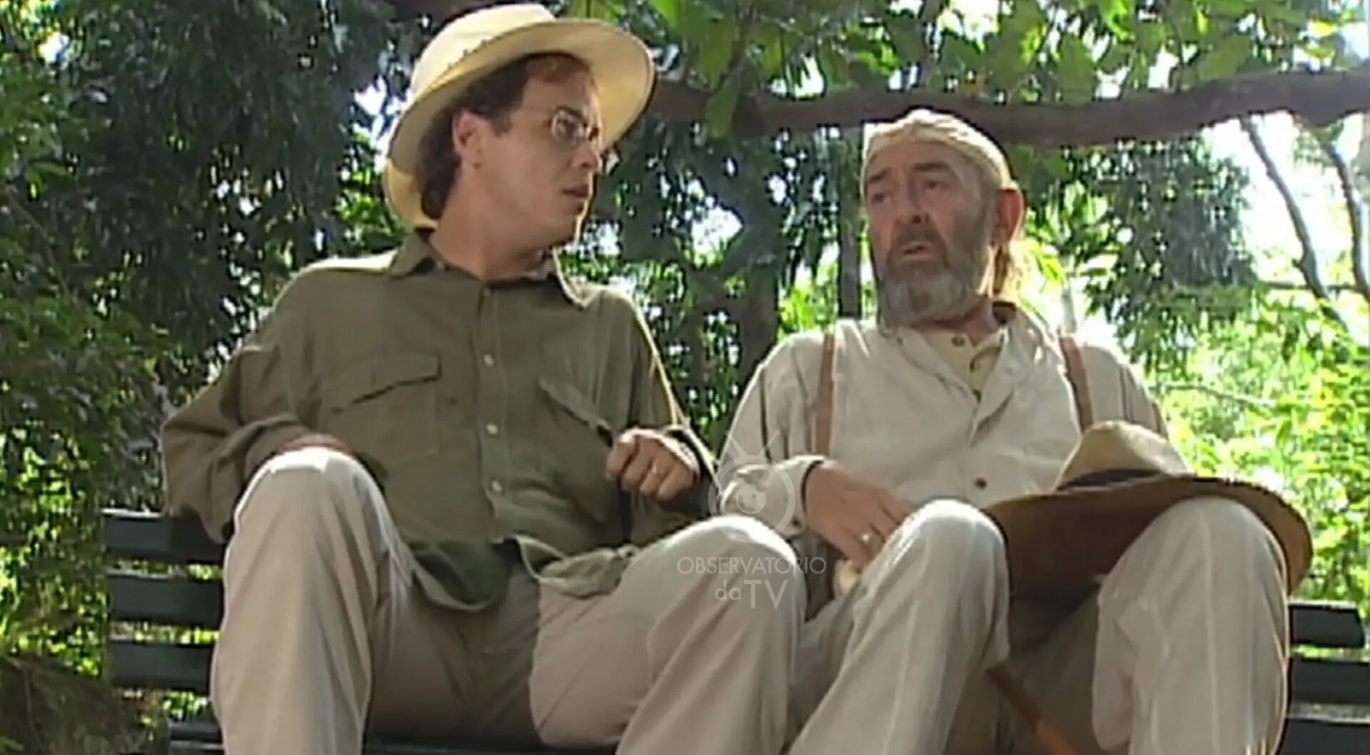Otávio (Guilherme Fontes) e Geremias (Raul Cortez) de O Rei do Gado