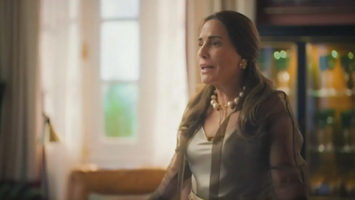 Irene (Gloria Pires) em Terra e Paixão