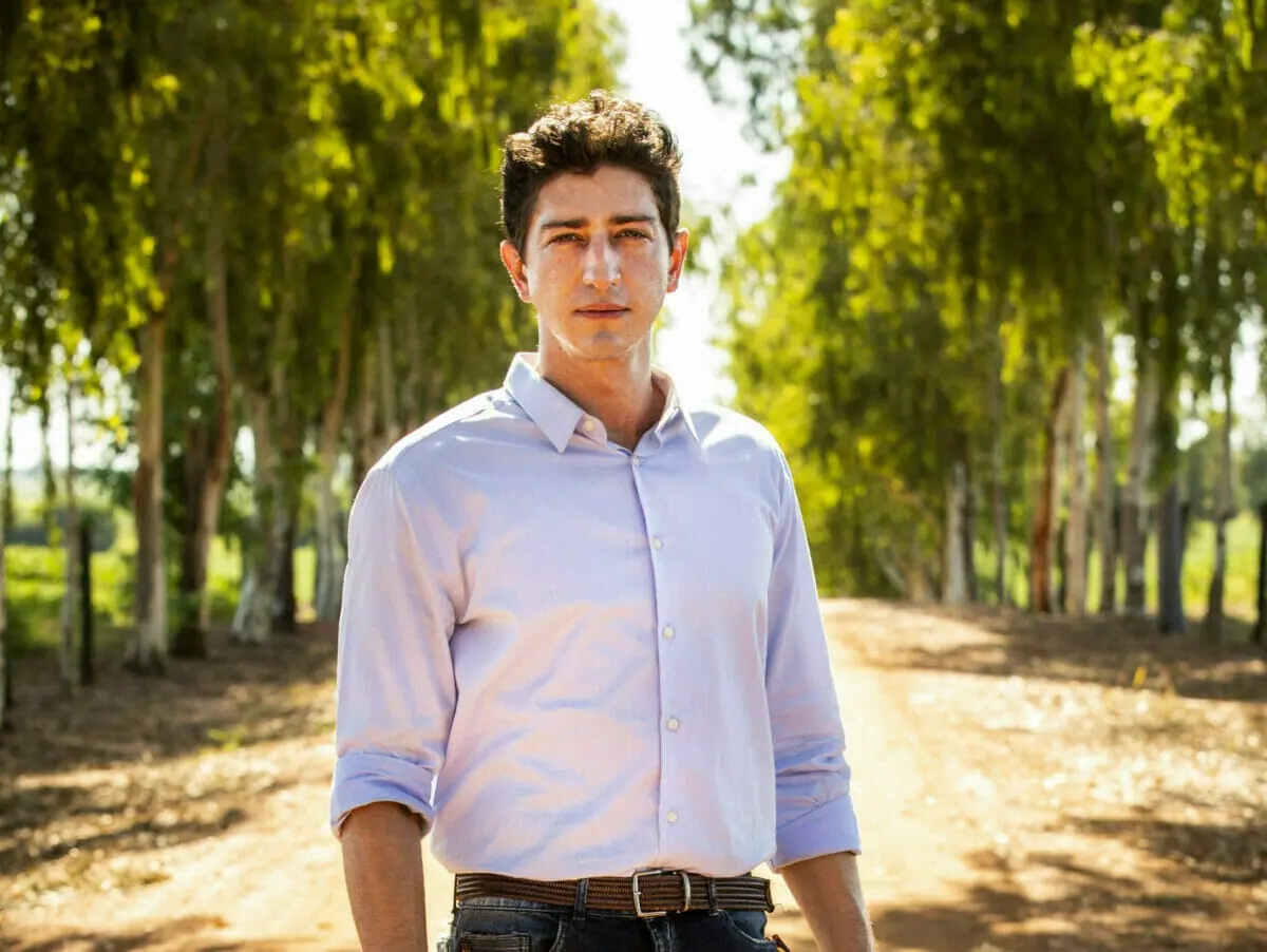 Daniel (Johnny Massaro)