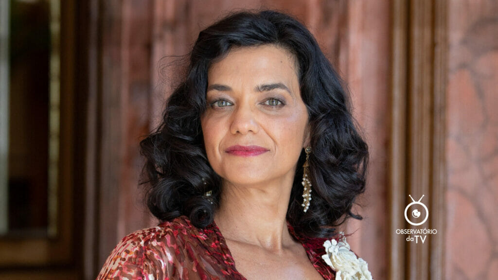 Ana Cecília Costa vive Verônica em Amor Perfeito