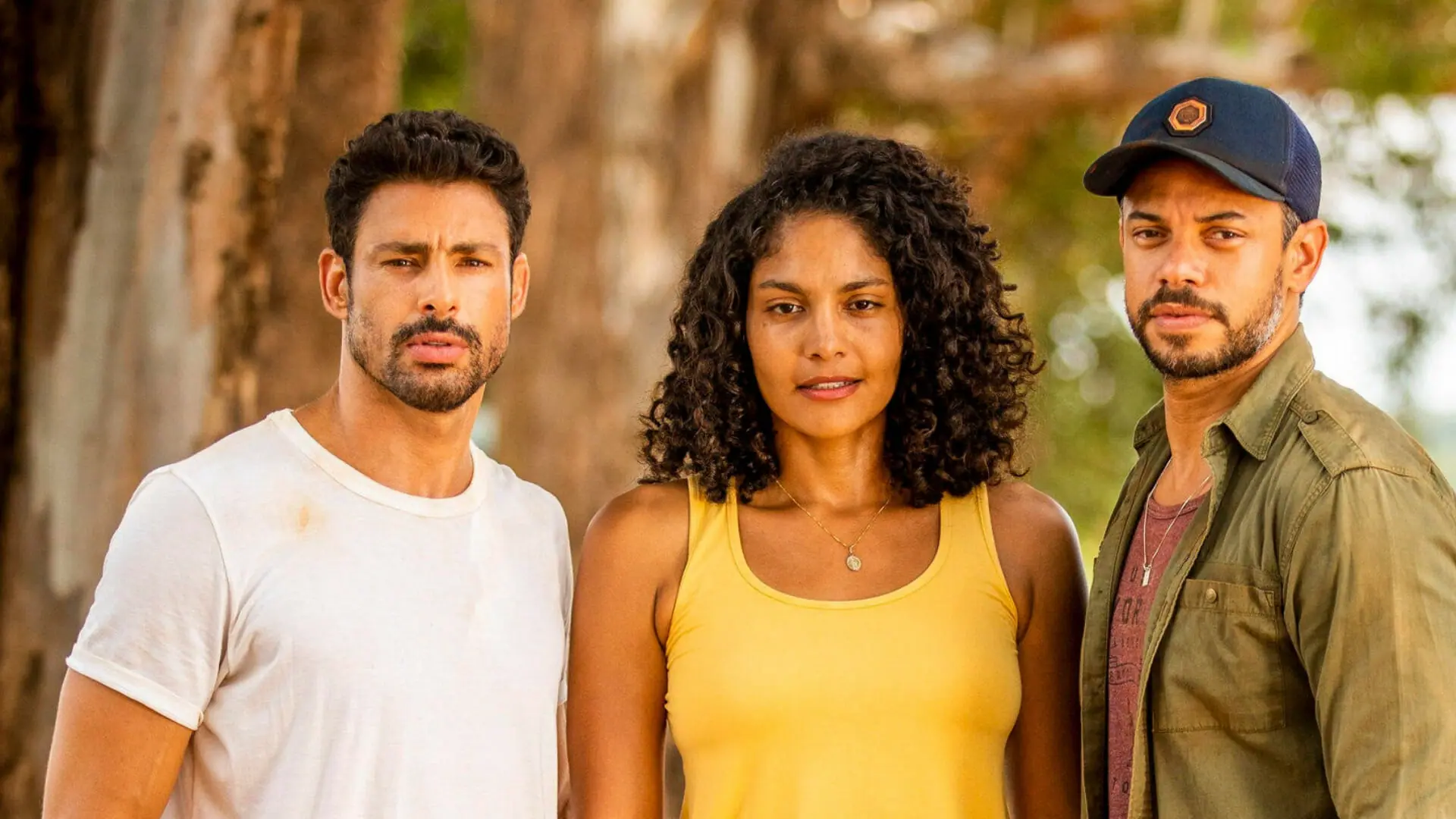 Caio (Cauã Reymond), Aline (Barbara Reis), Jonatas (Paulo Lessa)