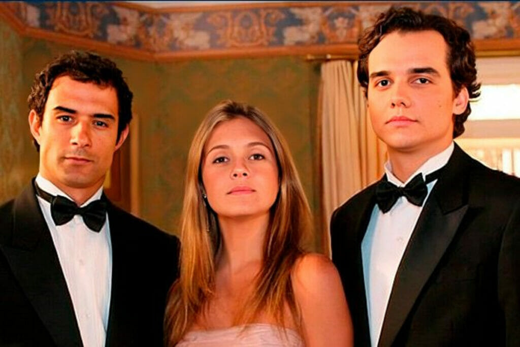 Tadeu (Marcos Pasquim), Heloísa (Adriana Esteves) e Gustavo (Wagner Moura) em A Lua me Disse