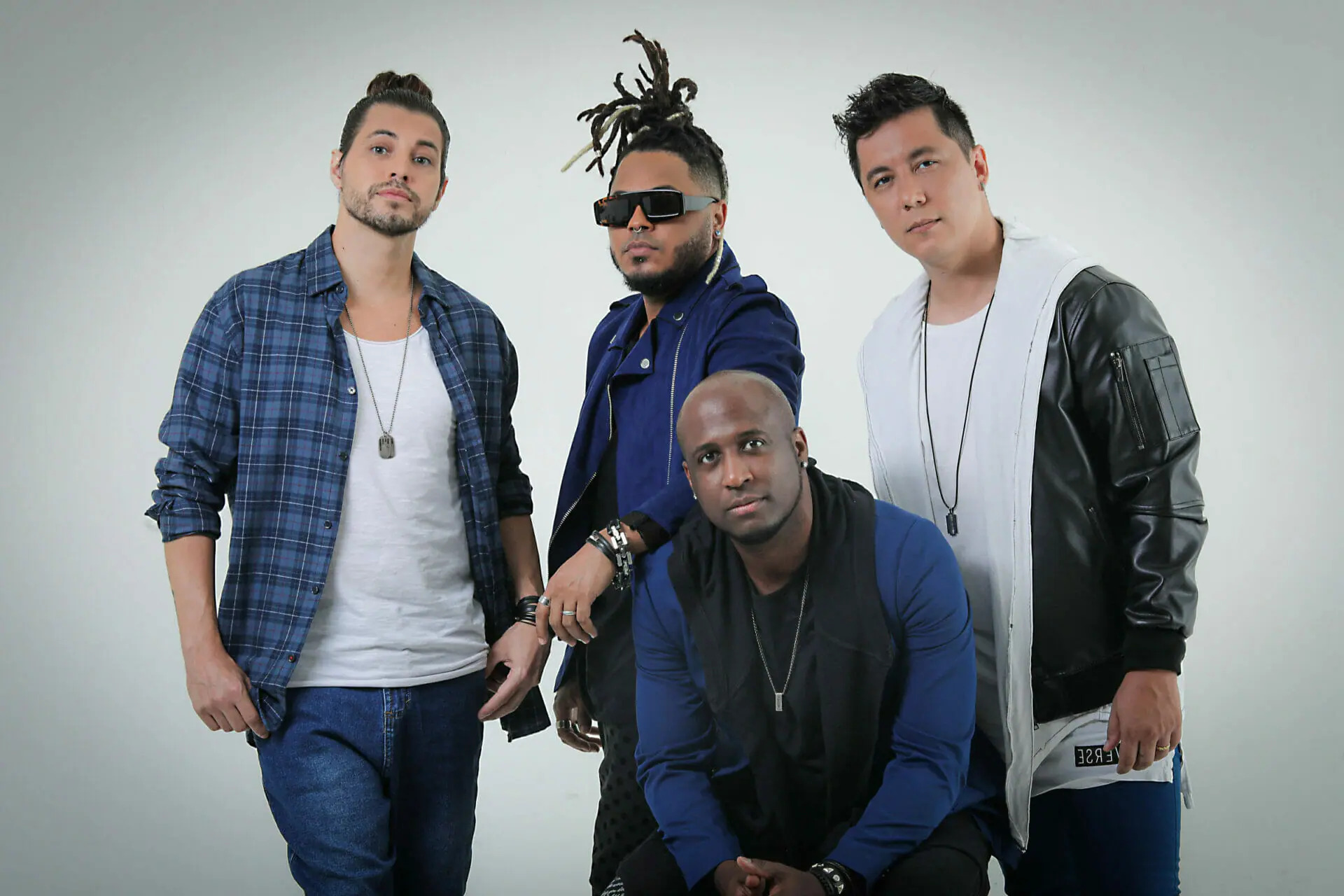 Os integrantes da banda Br'oz