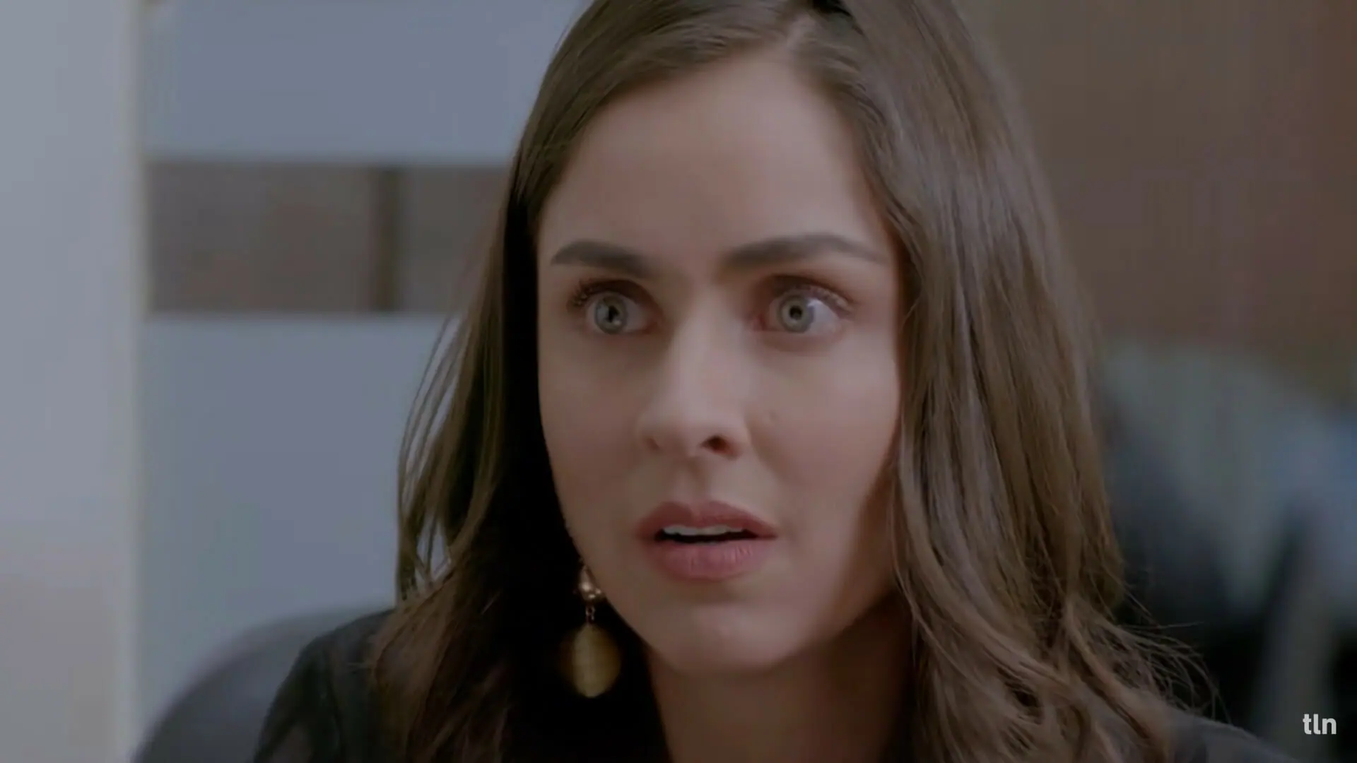 Eva (Claudia Martín) em Amar a Morte