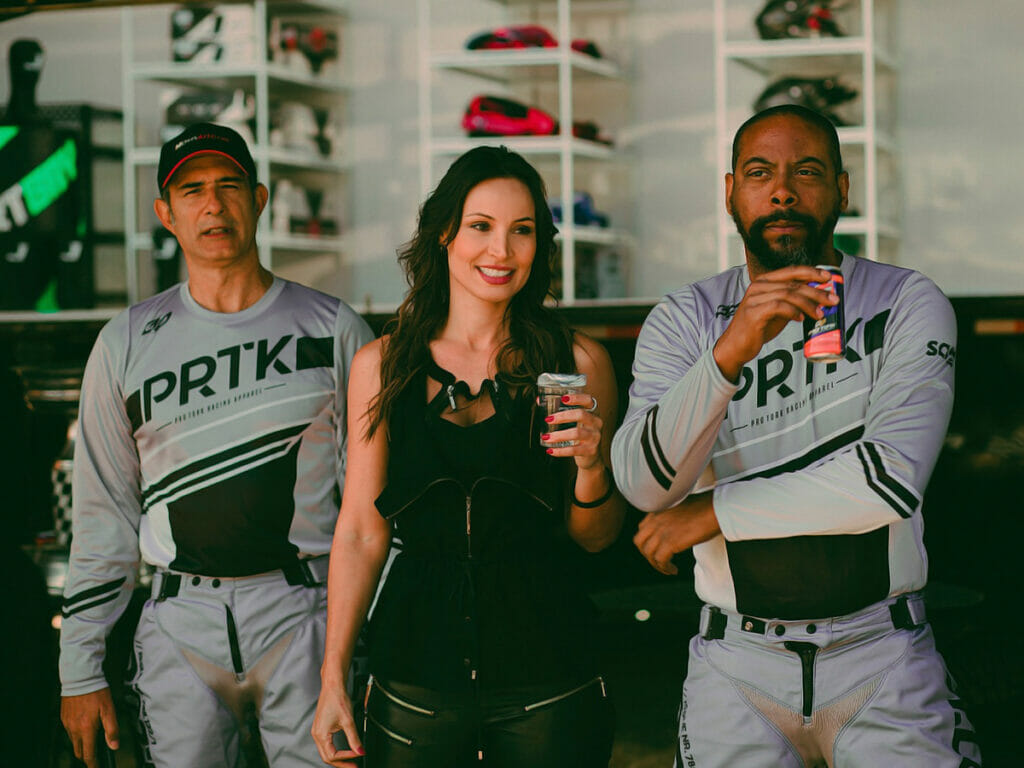 Marcos Pasquim, Paola Rodrigues e André Ramiro nos bastidores do filme Tração