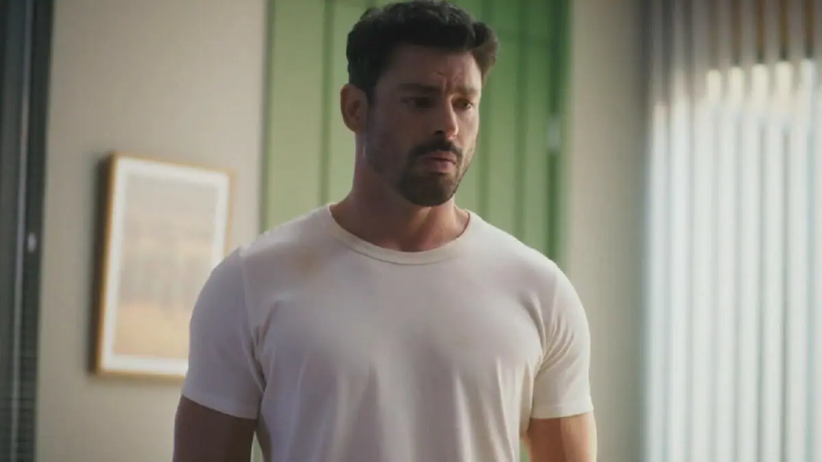 Caio (Cauã Reymond) em Terra e Paixão