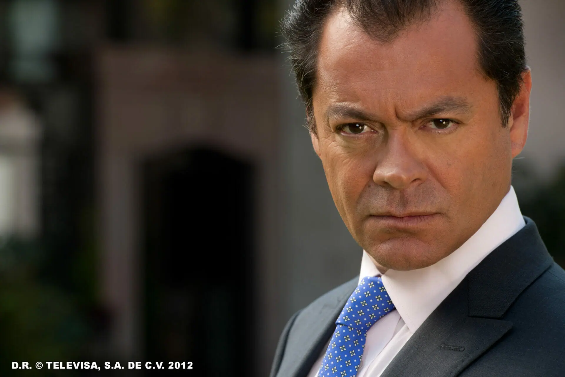 Maximino (Roberto Blandón) em Um Refúgio para o Amor