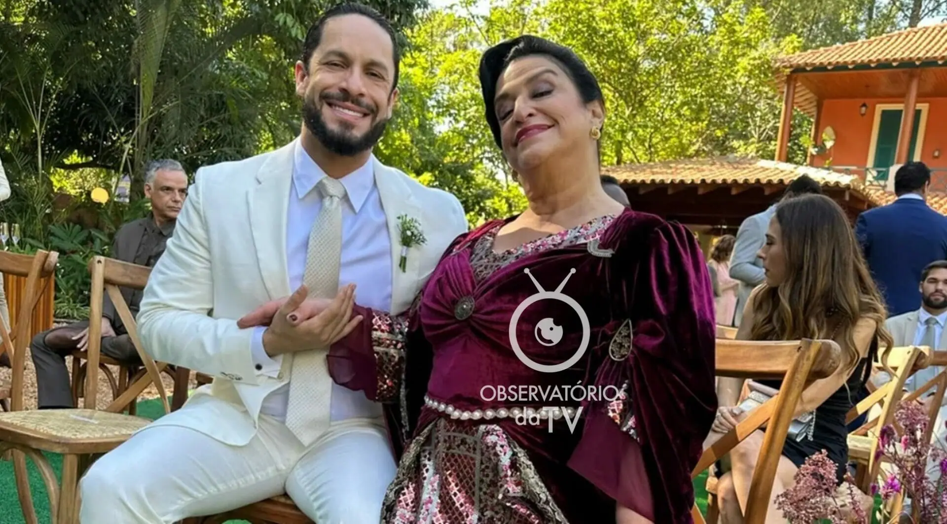 Luigi (Rainer Cadete) e Roma (Grace Gianoukas) de Terra e Paixão