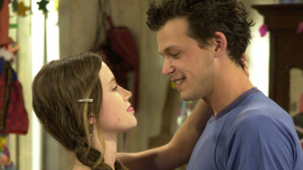 Letícia (Juliana Didone) e Gustavo (Guilherme Berenguer) em Malhação 2004