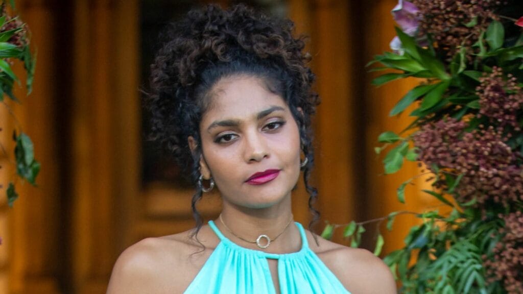 Aline (Barbara Reis) em Terra e Paixão