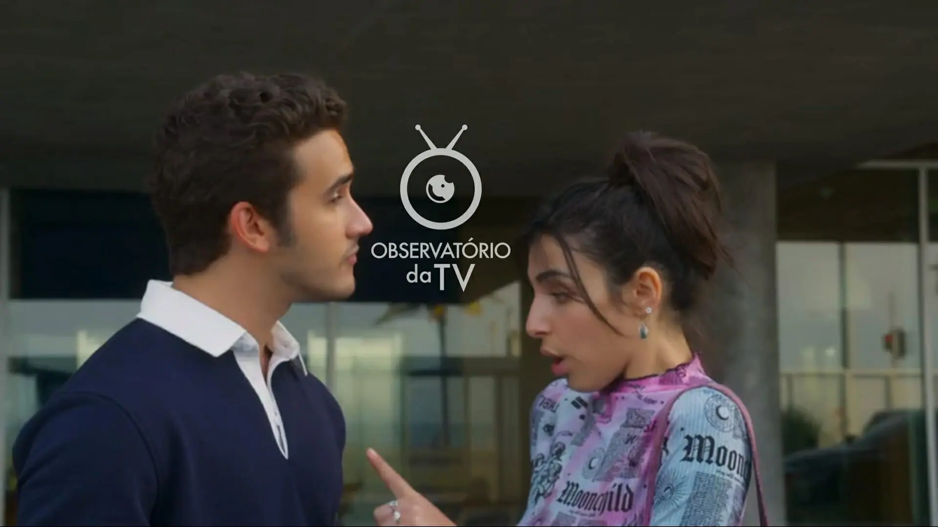 Giovanni (Filipe Bragança) e Ísis (Rayssa Bratillieri) de Elas por Elas