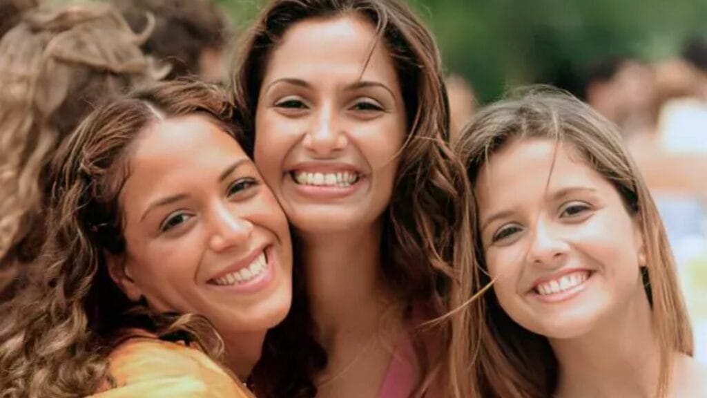 Julia Almeida, Camila Pitanga e Giselle Policarpo em Mulheres Apaixonadas
