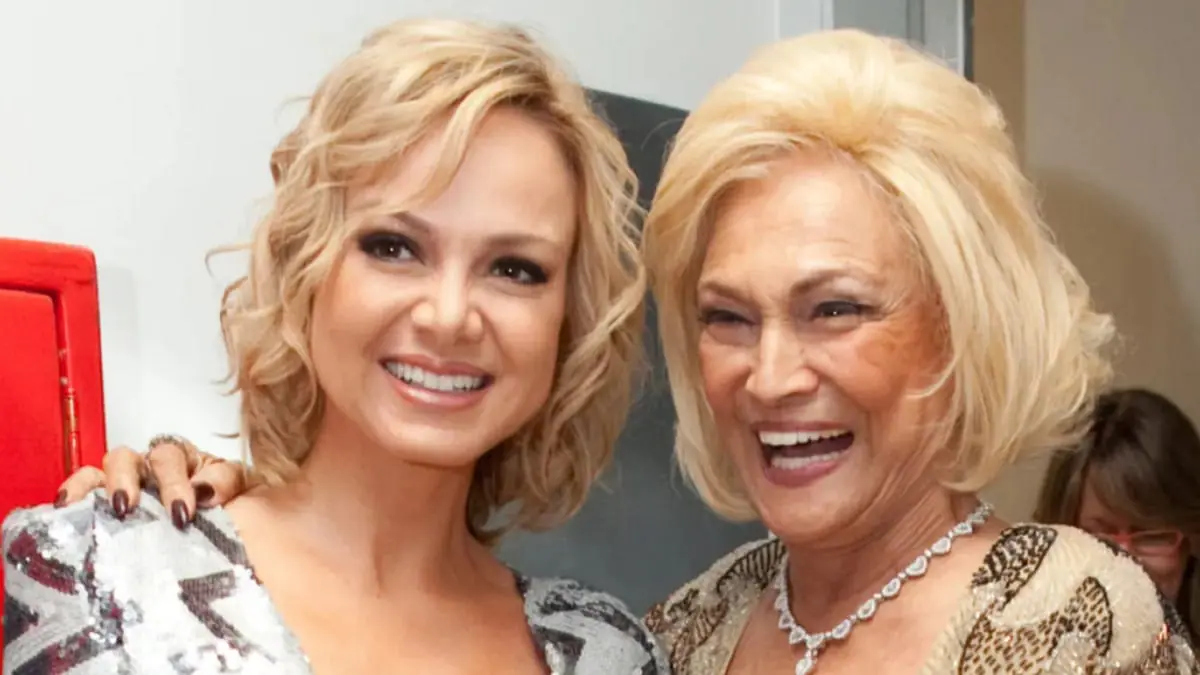 Eliana e Hebe na 52ª edição do Troféu Imprensa, no SBT