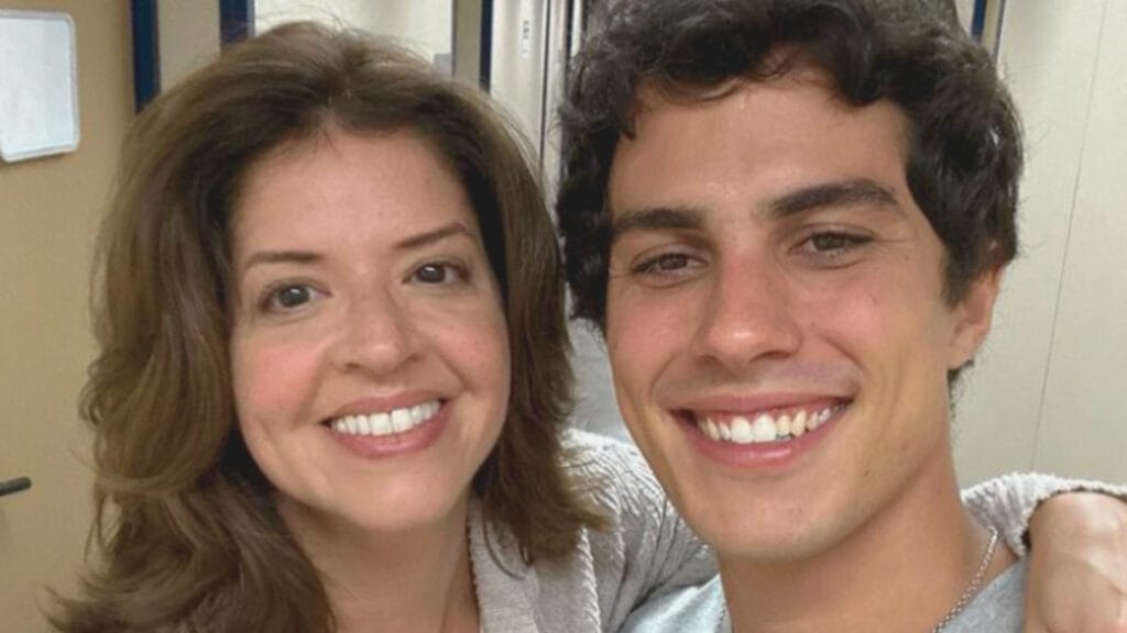Natália (Mariana Santos) e Marcos (Luan Argollo) em Elas por Elas