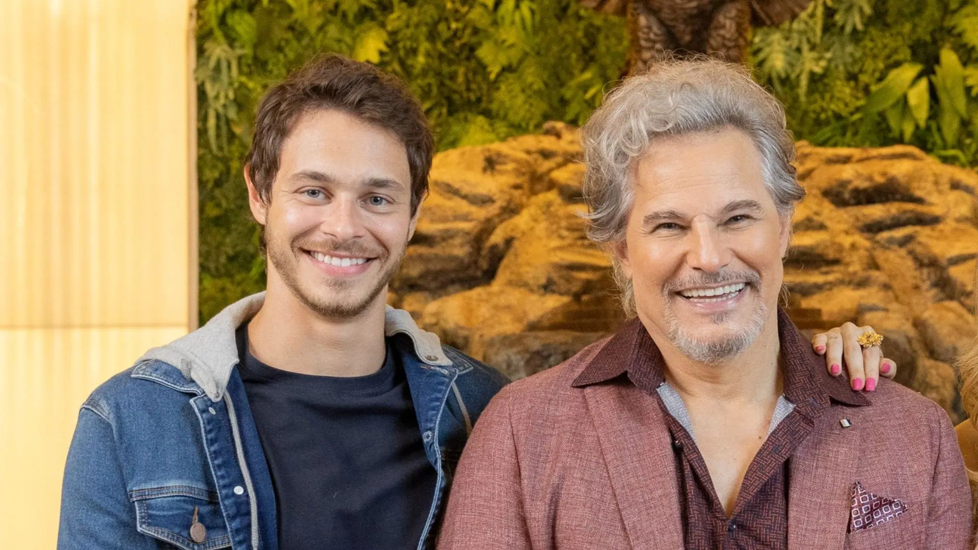 Francisco (Michael Joelsas) e Nero (Edson Celulari) em Fuzuê