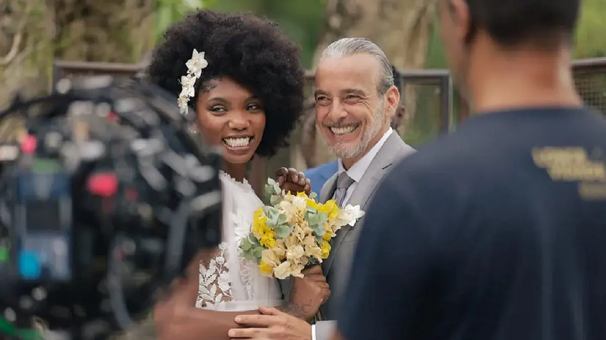  Pedro (Alexandre Borges) e Taís (Késia Estácio) em Elas por Elas