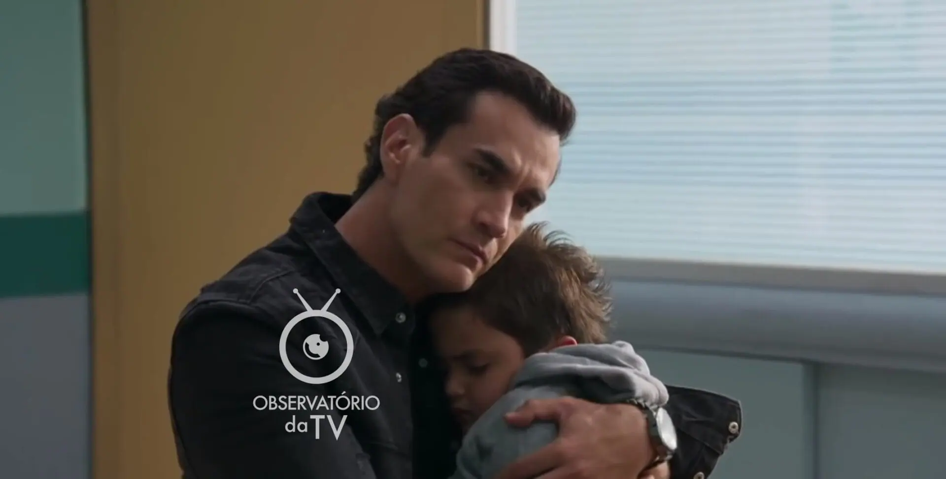 Vicente (David Zepeda) e Benjamin (Andrés Sebastián González) de Minha Fortuna é Te Amar