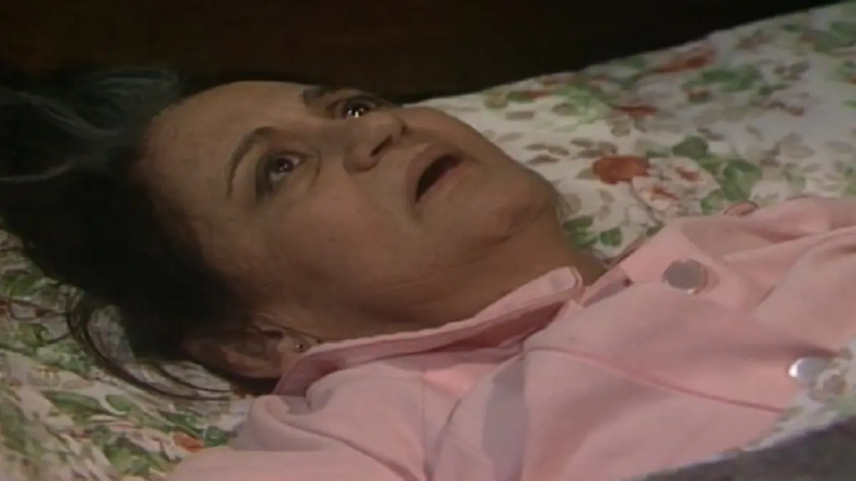 Isaura (Laura Cardoso) de Mulheres de Areia
