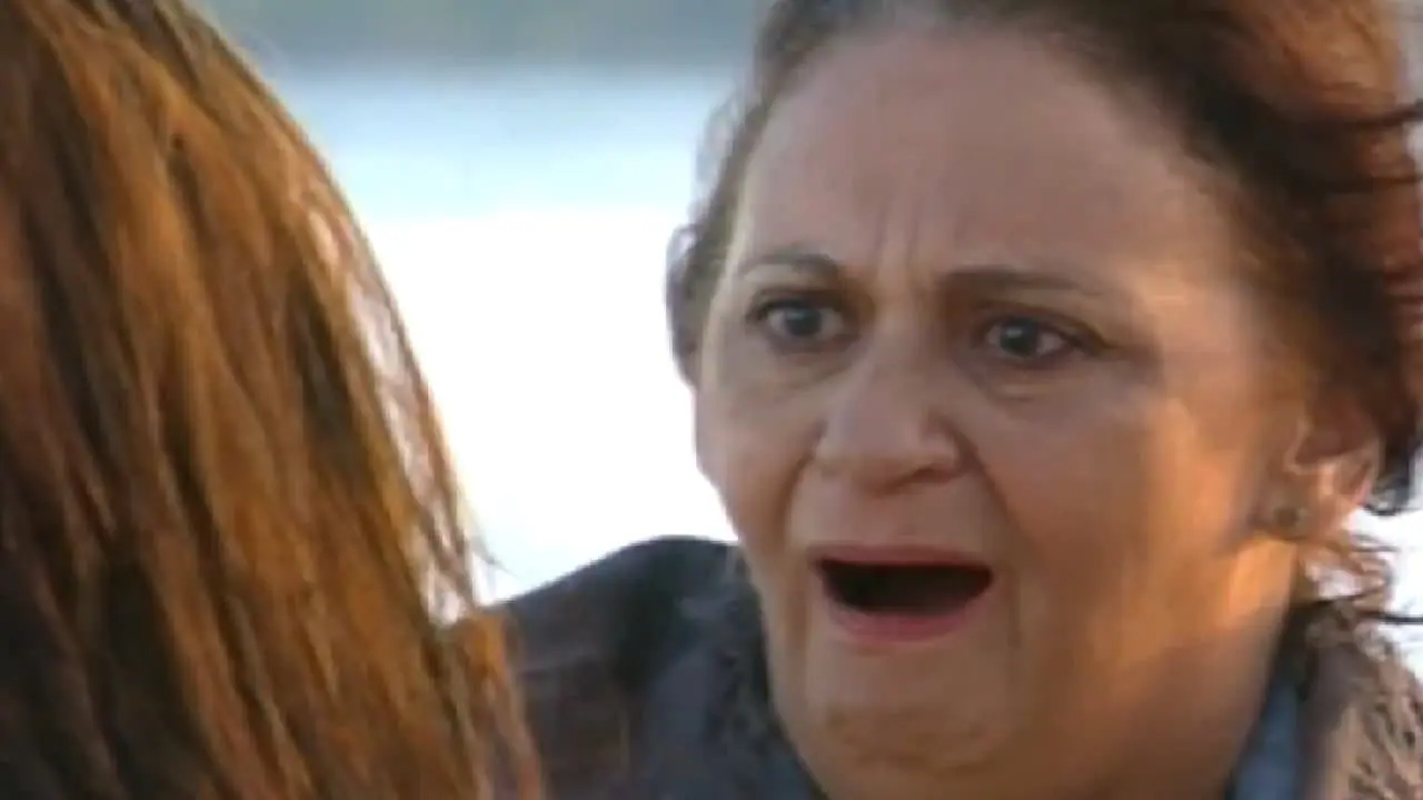 Raquel (Glória Pires) e Isaura (Laura Cardoso) em Mulheres de Areia