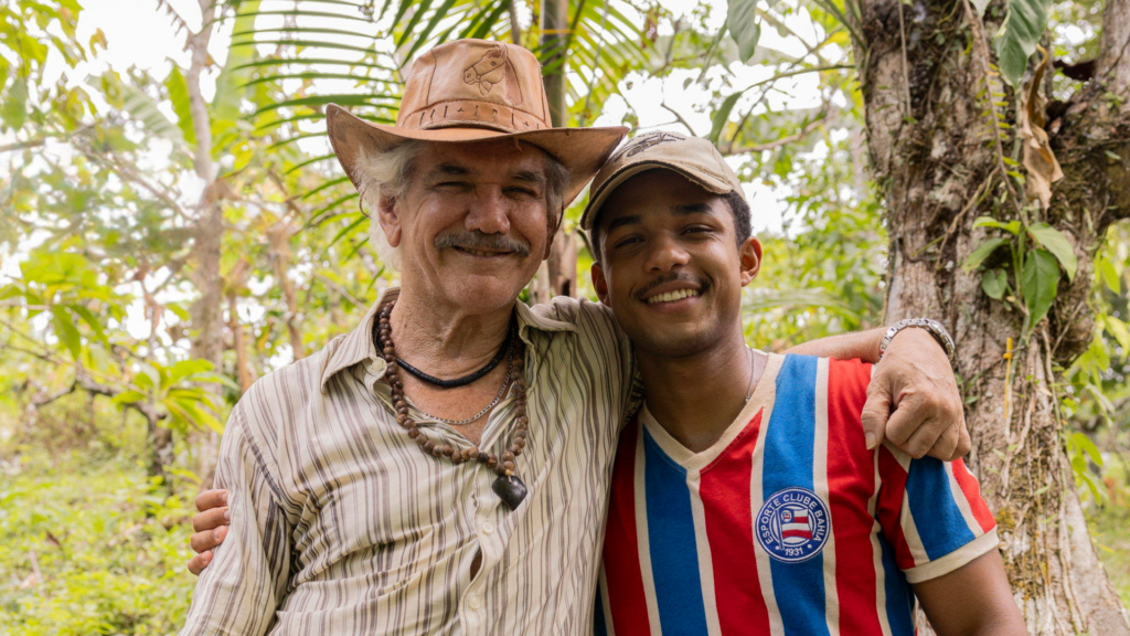 Jackson Antunes e Juan Paiva em Renascer