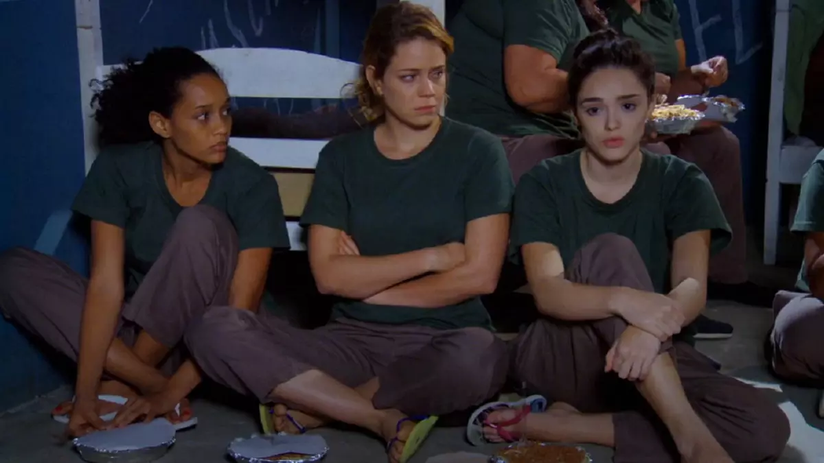 Maria da Penha (Taís Araújo), Maria do Rosário (Leandra Leal) e Maria Aparecida (Isabelle Drummond) em Cheias de Charme