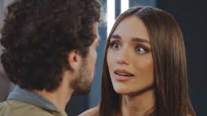 Globo teima no erro de escalar influencers