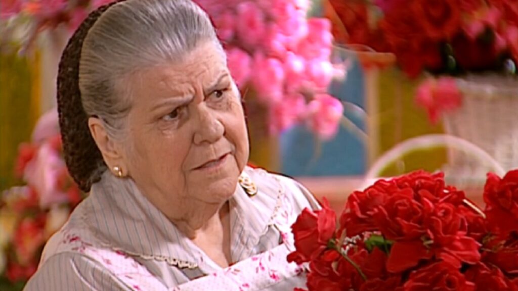 Hilda Rebello como Filó em Alma Gêmea