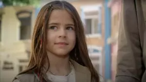 Anna (Mel Summers) em A Caverna Encantada
