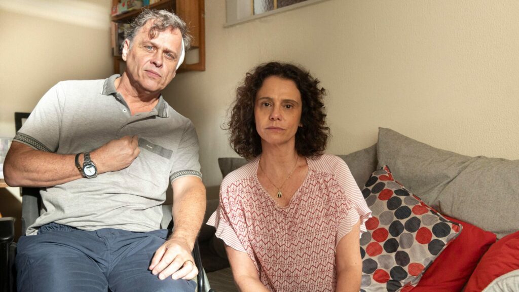 Meire (Malu Galli) e Humberto (Guilherme Fontes) em Renascer