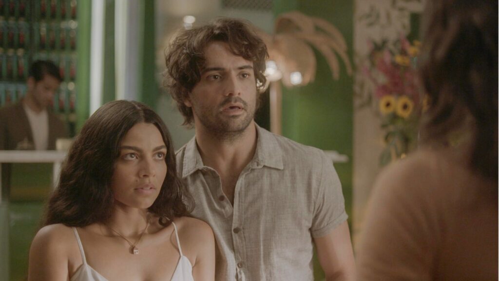Zélia Noronha (Leticia Salles) reencontra Artur (Túlio Starling) e conhece Quinota (Larissa Bocchino)