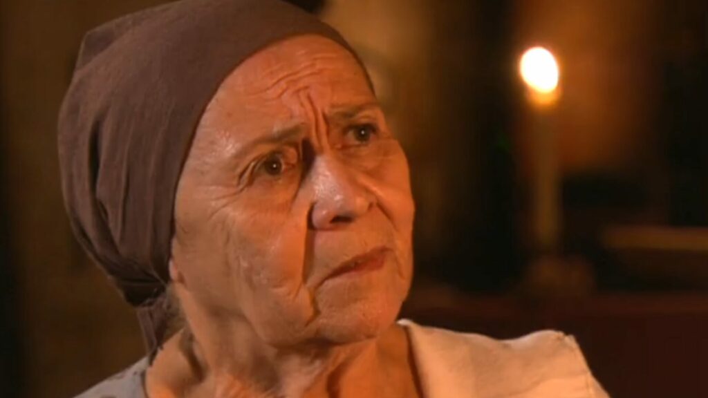 Almerinda (Ilva Ninõ) de Alma Gêmea