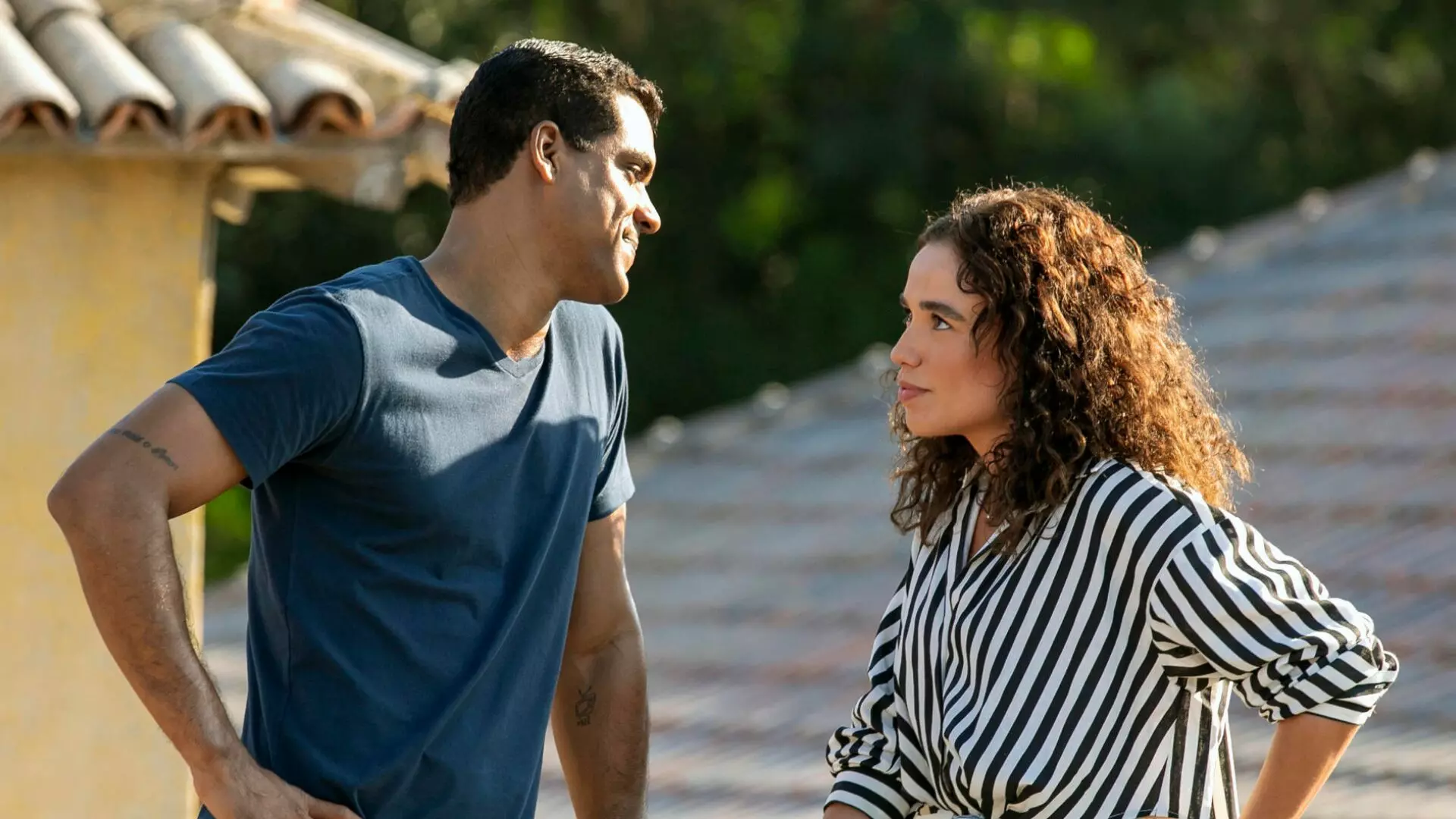 José Bento (Marcello Melo Jr) e Kika (Juliane Araujo) em Renascer