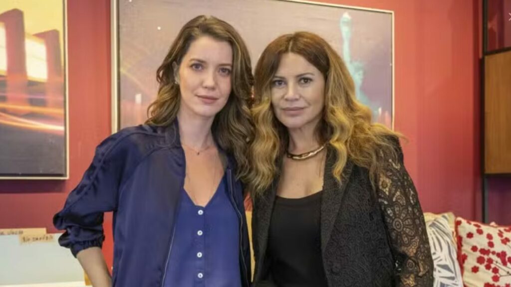 Nathalia Dill e Sílvia Rizzo em Família É Tudo