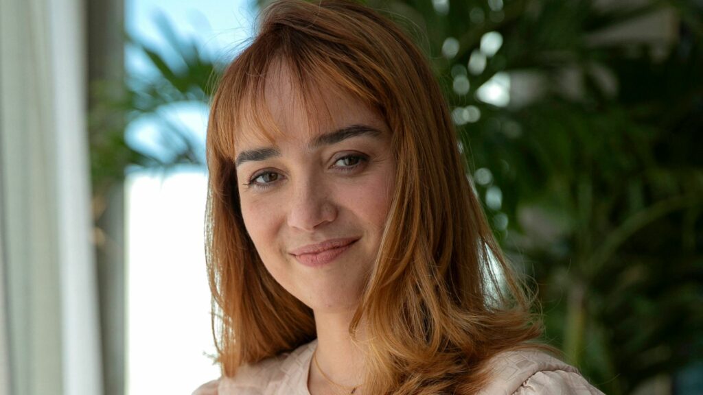 Cecília (Simone Spaladore) Globo Manoella Mello