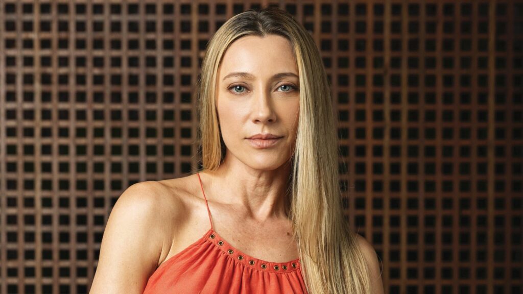 Diana (Vanessa Bueno) em Mania de Você