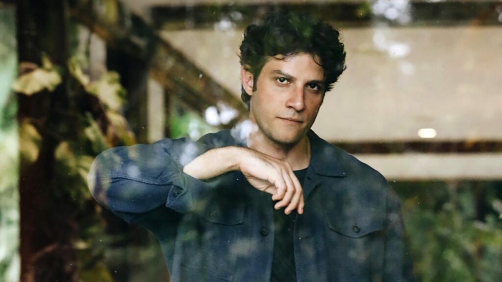 Mavi (Chay Suede) na novela Mania de Você