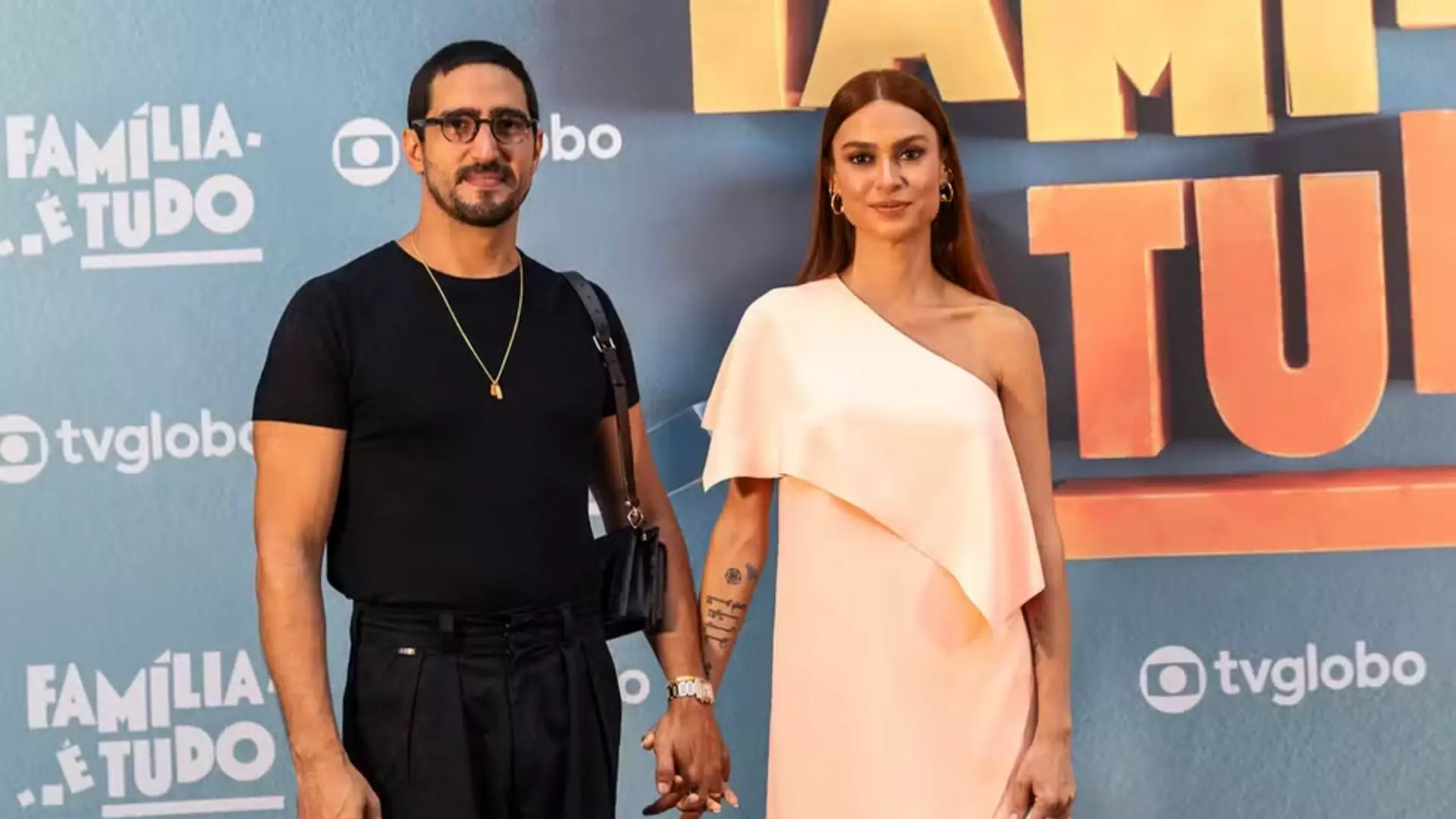 Renato Góes e Thaila Ayala estiveram no elenco de Família É Tudo