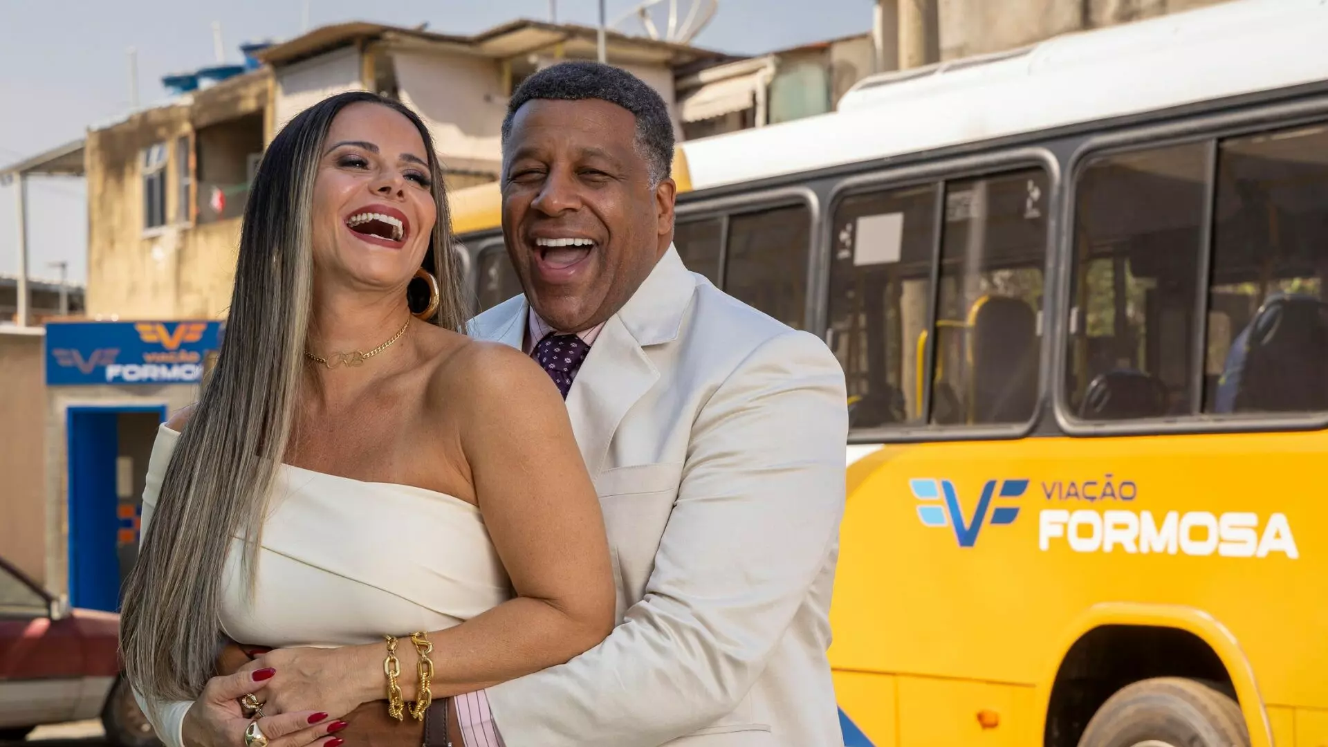Rosana (Viviane Araujo) e Edson (Ailton Graça) em Volta por Cima