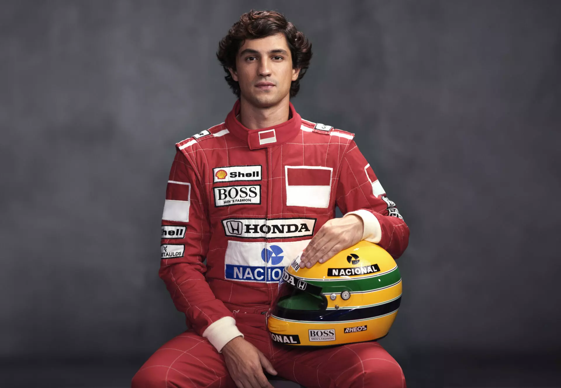 Netflix revela as fotos da minissérie Senna