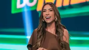 Patrícia Abravanel apresentando o Show do Milhão.